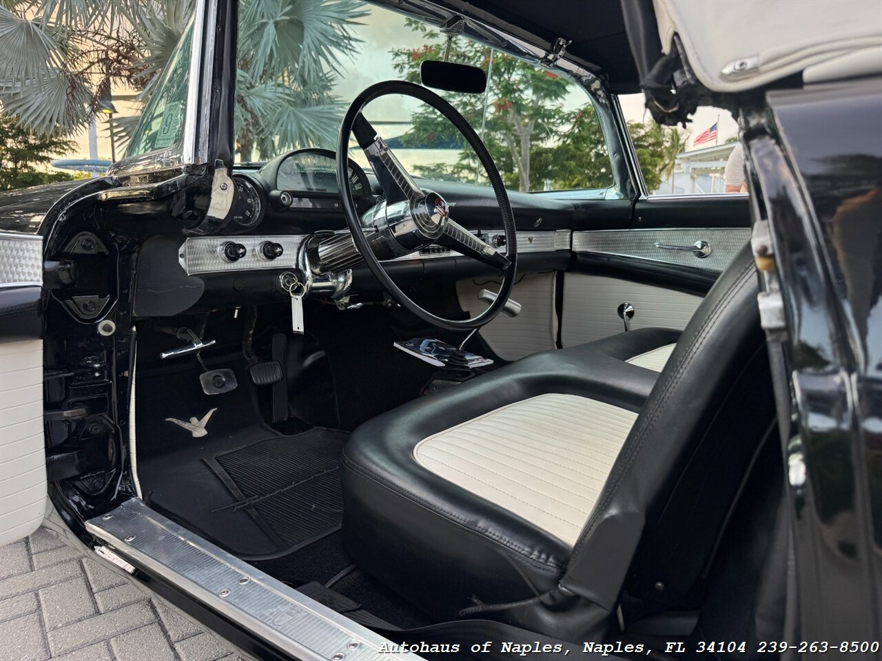 1955 Ford Thunderbird - Photo 28 - Naples, FL 34104