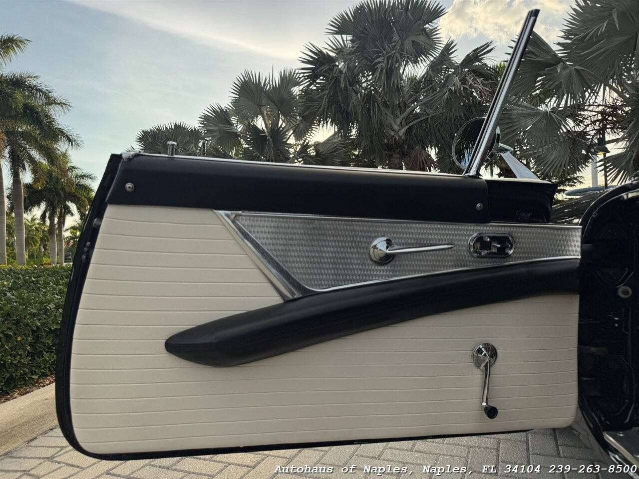 1955 Ford Thunderbird - Photo 26 - Naples, FL 34104