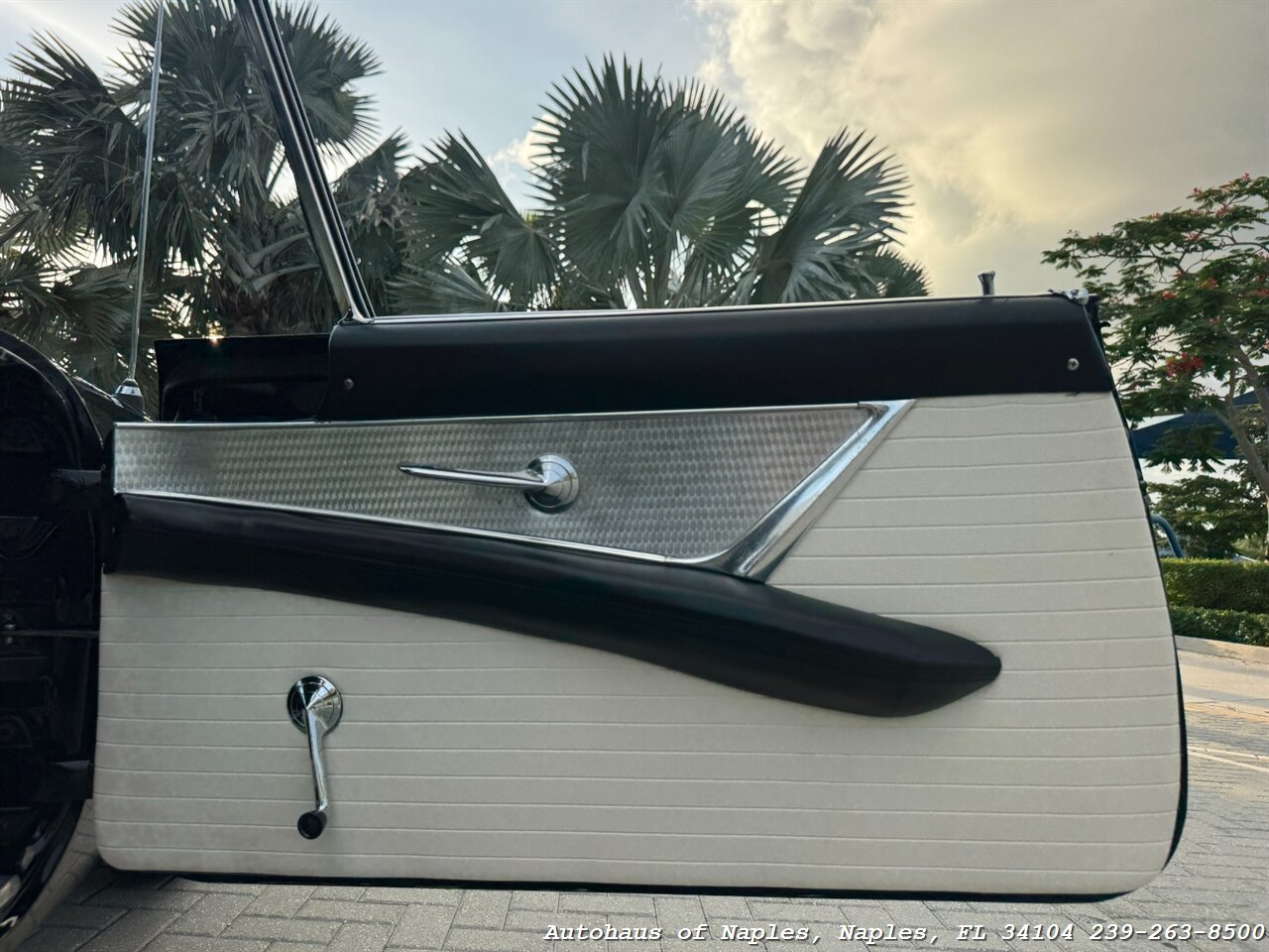 1955 Ford Thunderbird - Photo 27 - Naples, FL 34104