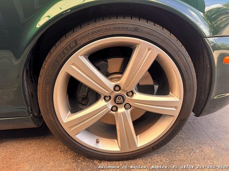 2008 Jaguar XJR   - Photo 9 - Naples, FL 34104