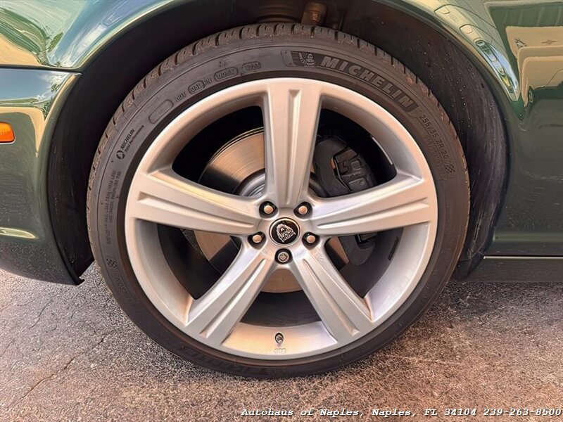 2008 Jaguar XJR   - Photo 12 - Naples, FL 34104