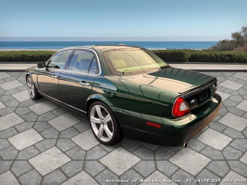 2008 Jaguar XJR   - Photo 17 - Naples, FL 34104