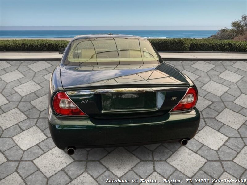 2008 Jaguar XJR   - Photo 18 - Naples, FL 34104