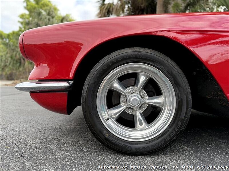 1962 Chevrolet Corvette Restomod - Photo 10 - Naples, FL 34104
