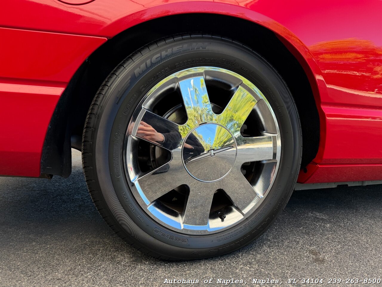 2002 Ford Thunderbird Deluxe   - Photo 18 - Naples, FL 34104