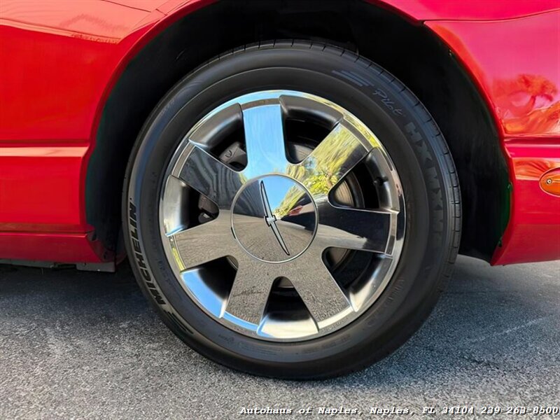 2002 Ford Thunderbird Deluxe   - Photo 17 - Naples, FL 34104