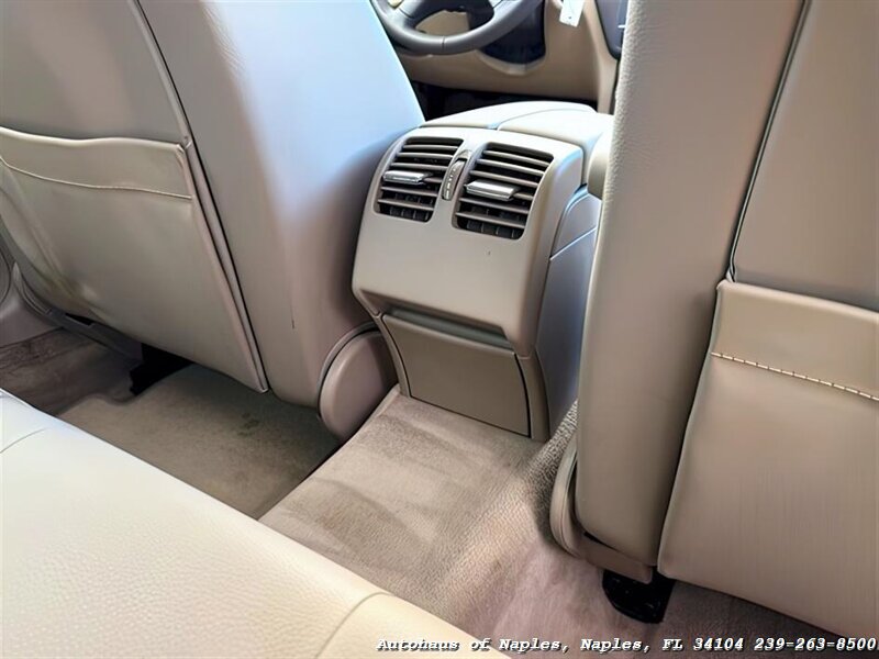 2010 Mercedes-Benz C 300 Luxury 4MATIC - Photo 25 - Naples, FL 34104
