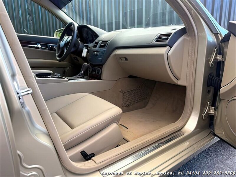 2010 Mercedes-Benz C 300 Luxury 4MATIC - Photo 26 - Naples, FL 34104