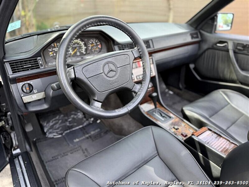 1995 Mercedes-Benz E 320 - Photo 30 - Naples, FL 34104