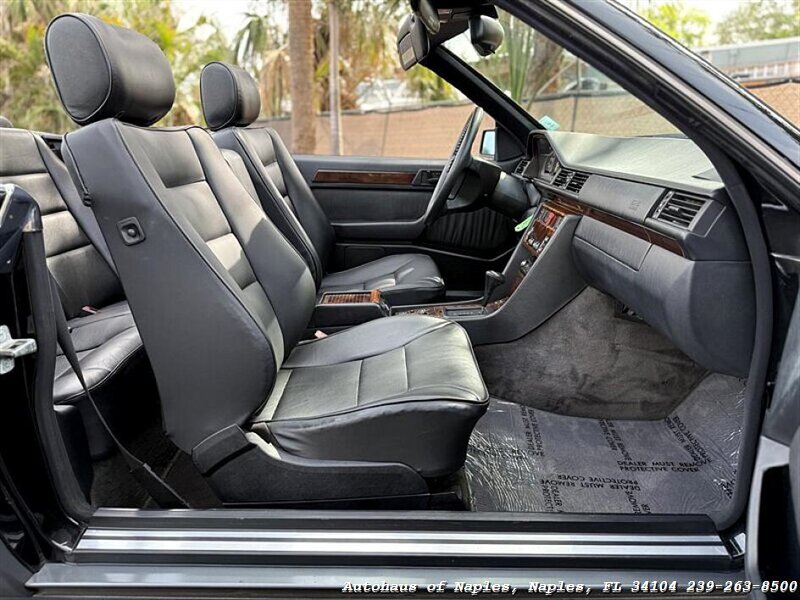 1995 Mercedes-Benz E 320 - Photo 39 - Naples, FL 34104