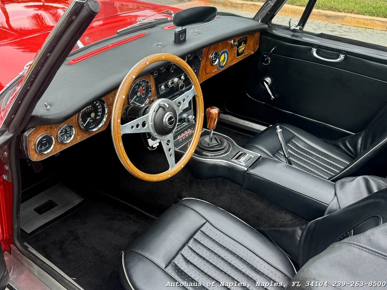 1965 Austin Healey 3000 BJ8 - Photo 10 - Naples, FL 34104
