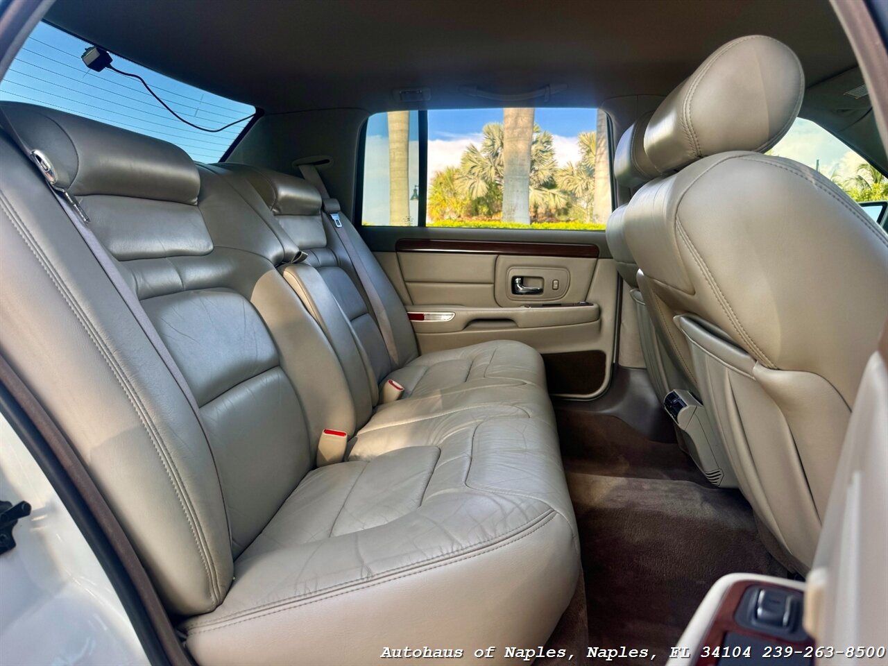 1998 Cadillac DeVille - Photo 31 - Naples, FL 34104