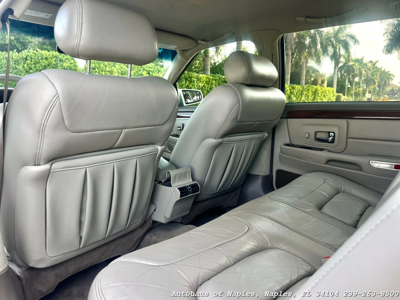 1998 Cadillac DeVille - Photo 25 - Naples, FL 34104