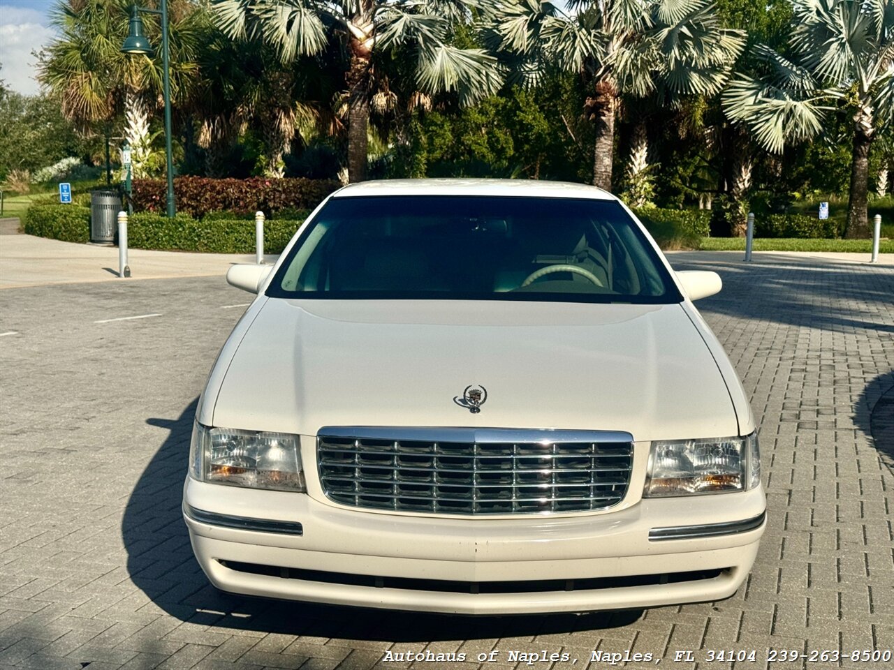 1998 Cadillac DeVille - Photo 7 - Naples, FL 34104