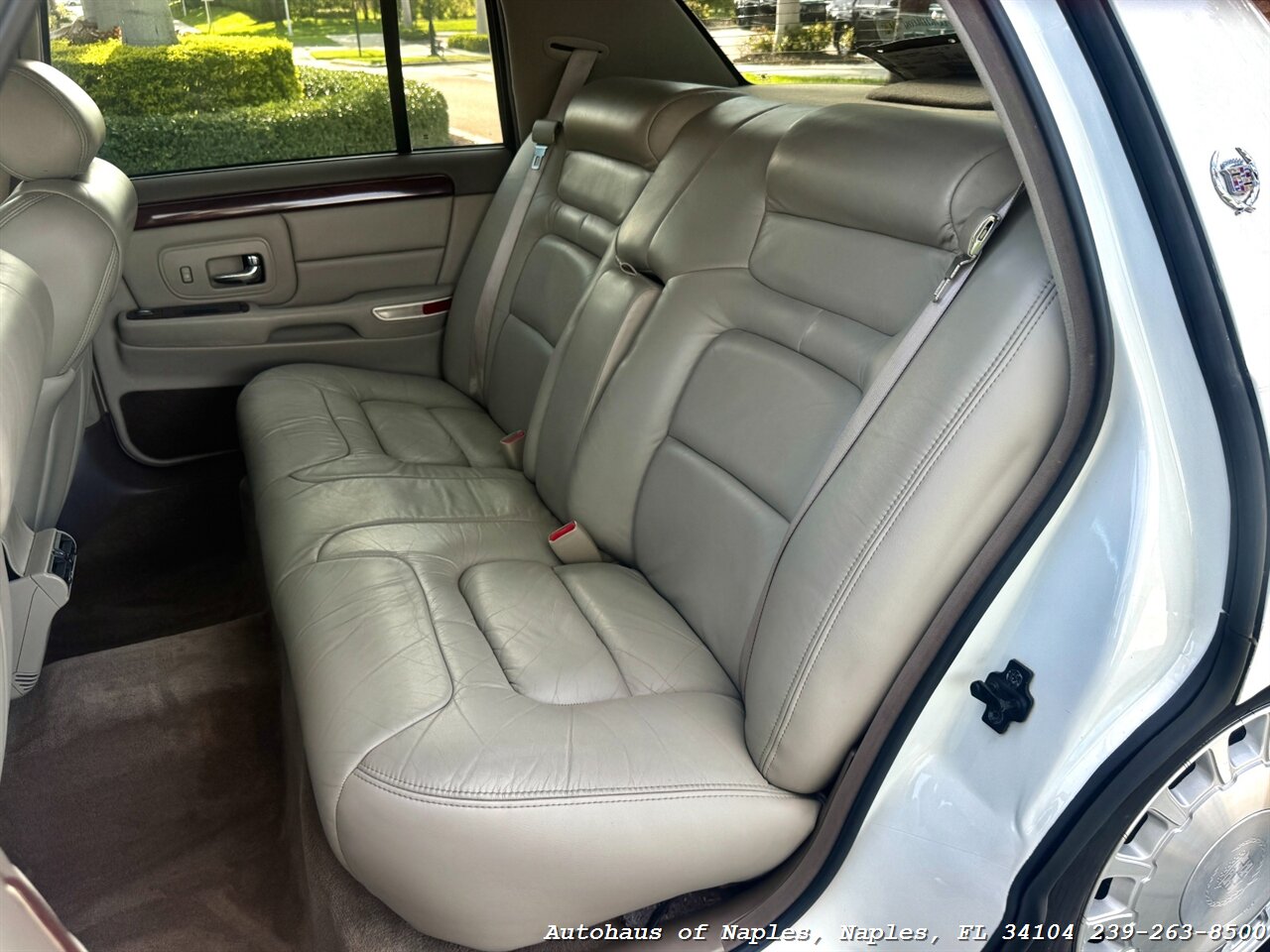 1998 Cadillac DeVille - Photo 24 - Naples, FL 34104
