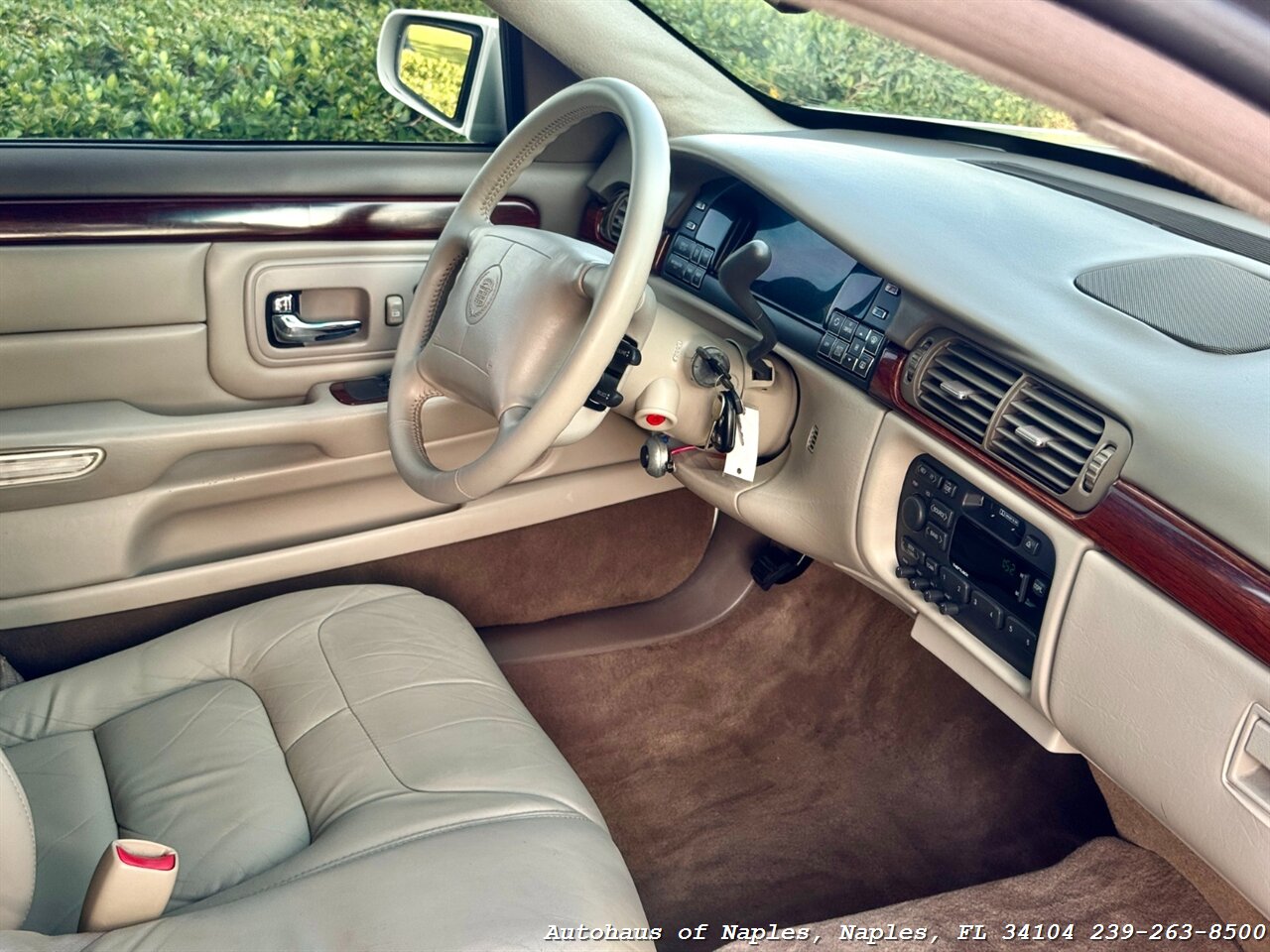 1998 Cadillac DeVille - Photo 21 - Naples, FL 34104