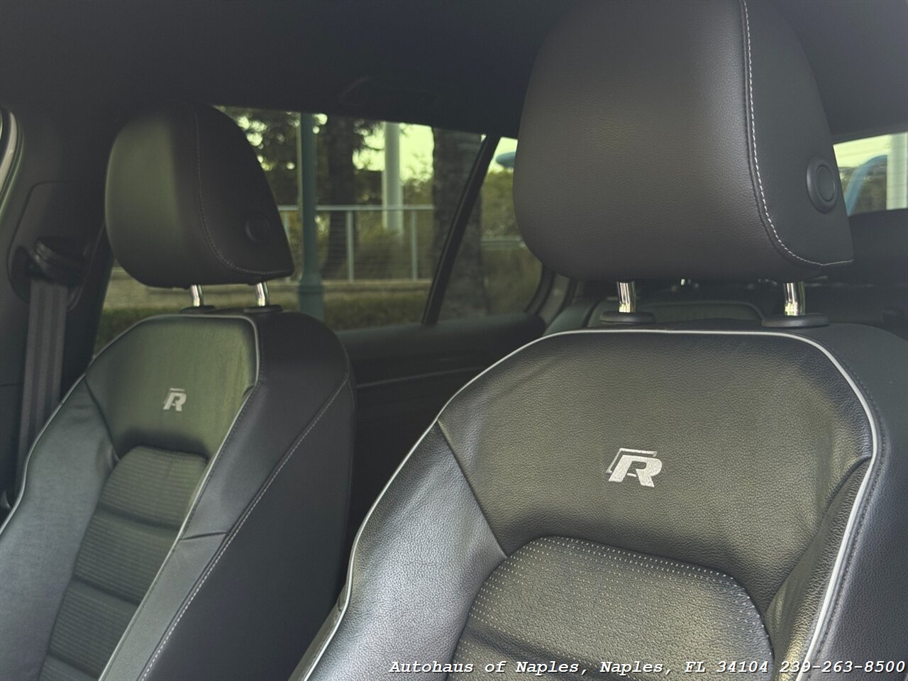 2018 Volkswagen Golf R 4Motion - Photo 14 - Naples, FL 34104