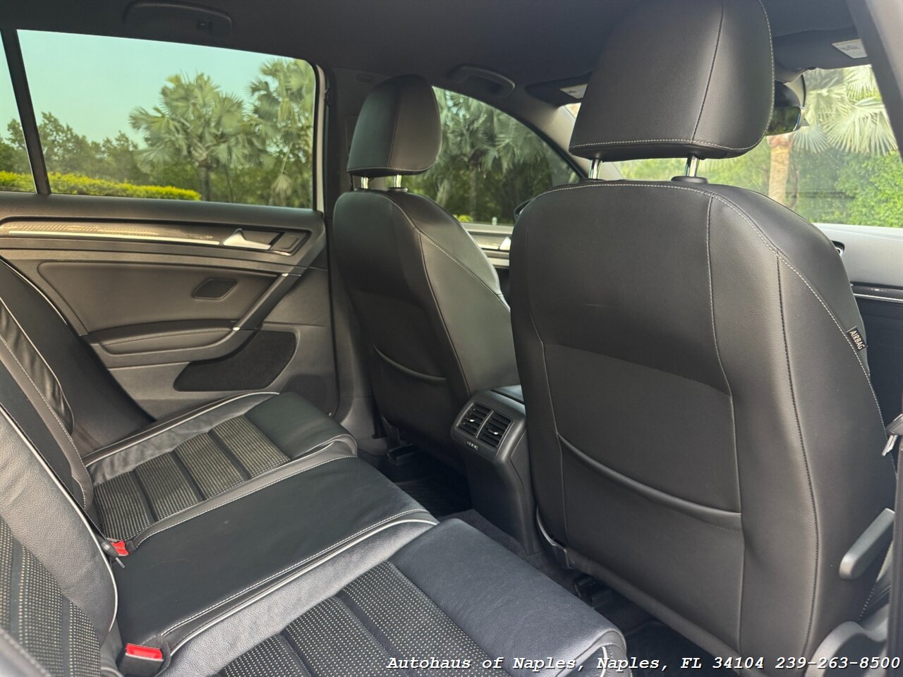 2018 Volkswagen Golf R 4Motion - Photo 15 - Naples, FL 34104