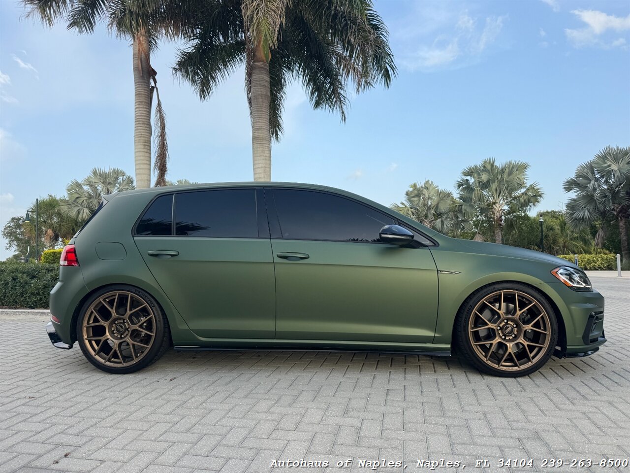2018 Volkswagen Golf R 4Motion - Photo 7 - Naples, FL 34104