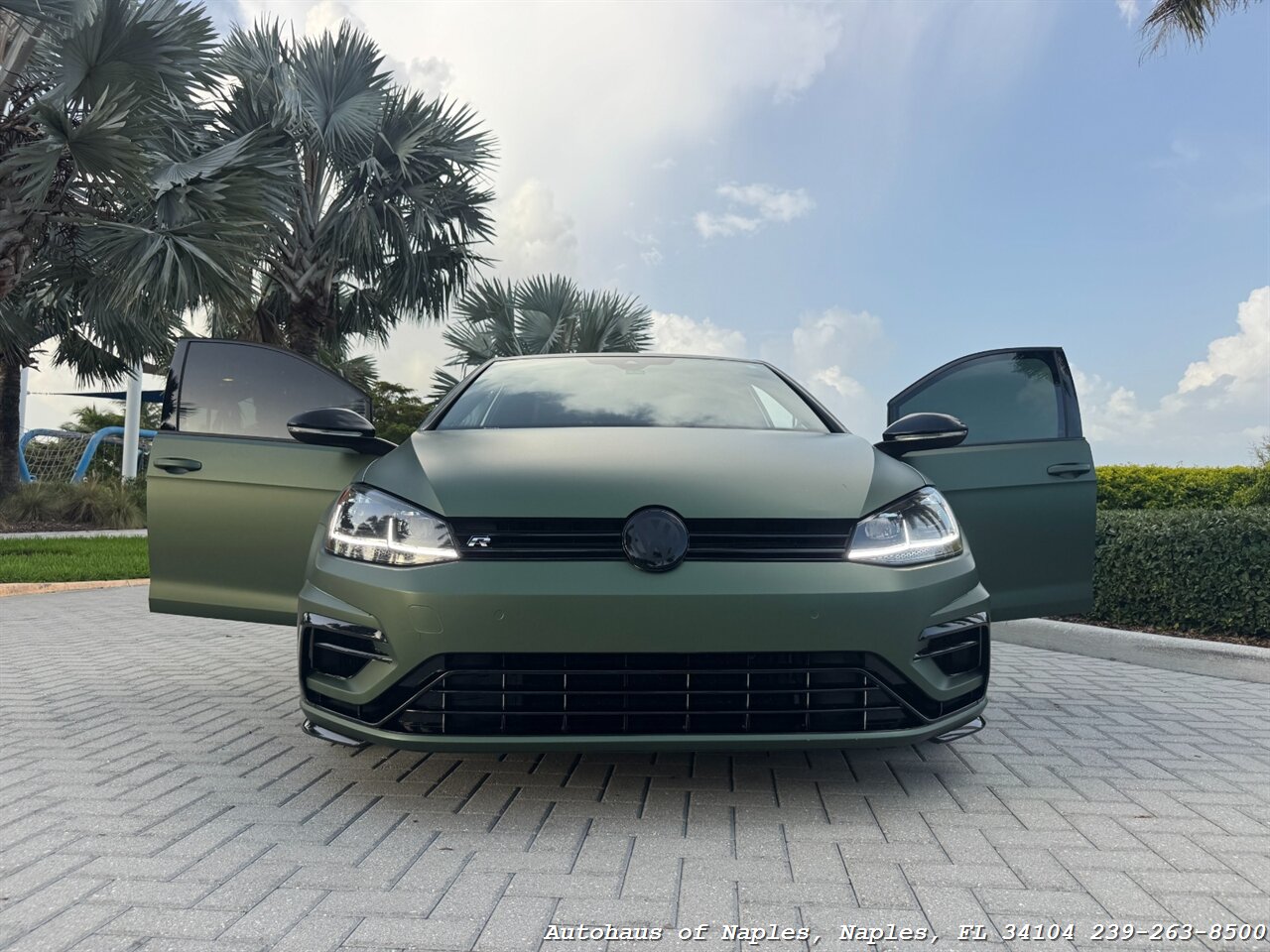 2018 Volkswagen Golf R 4Motion - Photo 3 - Naples, FL 34104