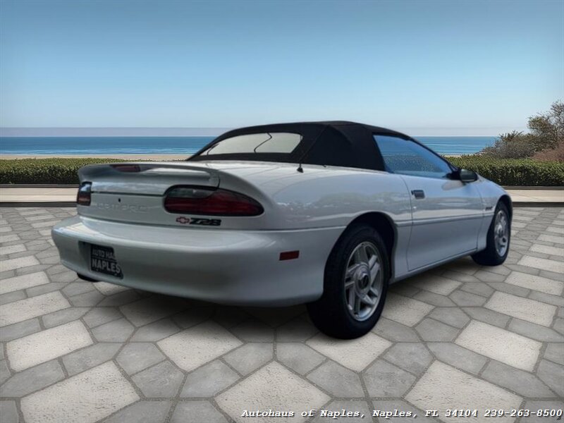 1994 Chevrolet Camaro Z28 - Photo 8 - Naples, FL 34104