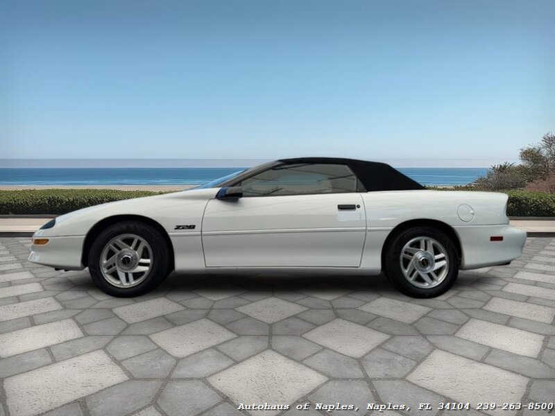 1994 Chevrolet Camaro Z28 - Photo 5 - Naples, FL 34104