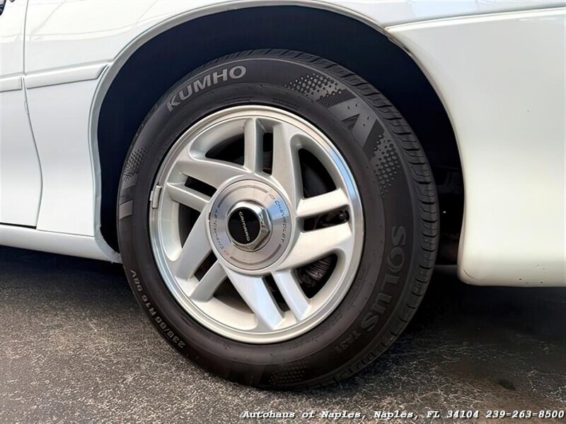 1994 Chevrolet Camaro Z28 - Photo 12 - Naples, FL 34104