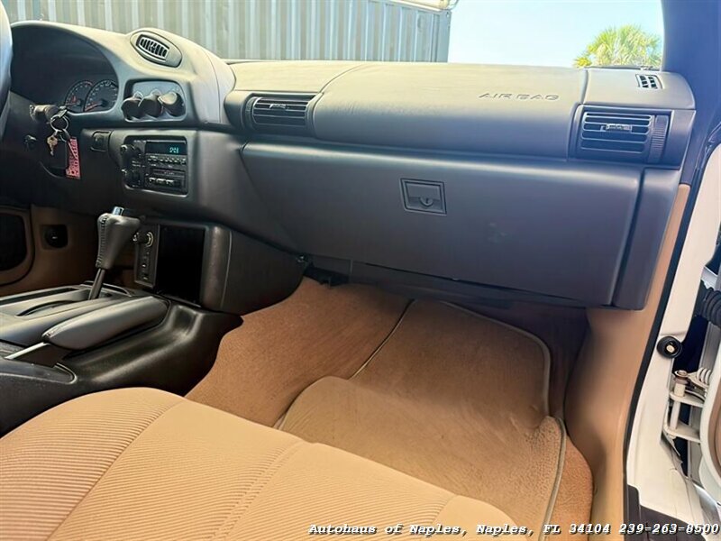 1994 Chevrolet Camaro Z28 - Photo 26 - Naples, FL 34104