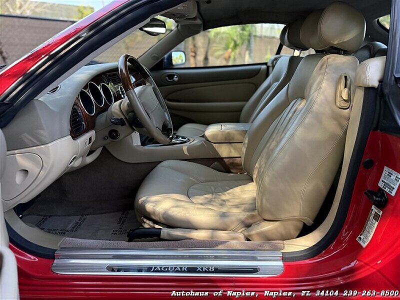 2005 Jaguar XK8 - Photo 48 - Naples, FL 34104