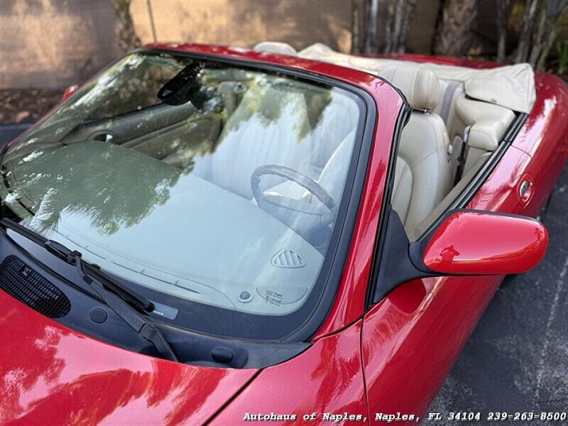 2005 Jaguar XK8 - Photo 17 - Naples, FL 34104