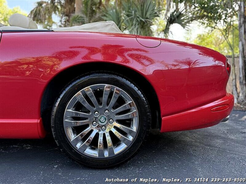 2005 Jaguar XK8 - Photo 15 - Naples, FL 34104