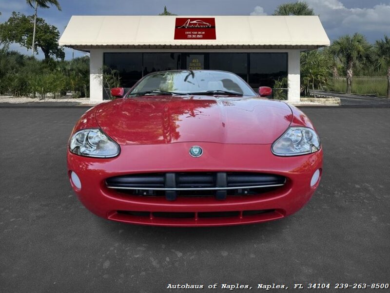 2005 Jaguar XK8 - Photo 4 - Naples, FL 34104