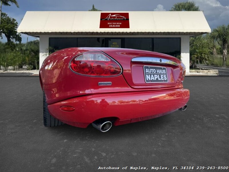 2005 Jaguar XK8 - Photo 25 - Naples, FL 34104