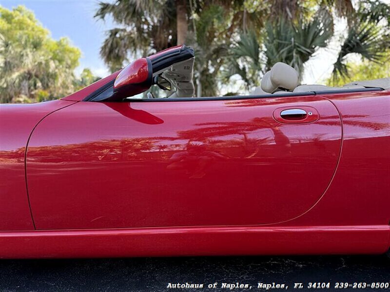 2005 Jaguar XK8 - Photo 14 - Naples, FL 34104