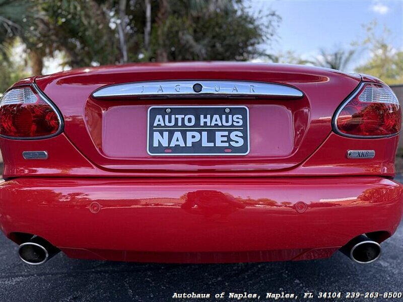 2005 Jaguar XK8 - Photo 26 - Naples, FL 34104