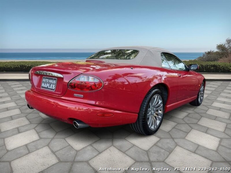 2005 Jaguar XK8 - Photo 43 - Naples, FL 34104