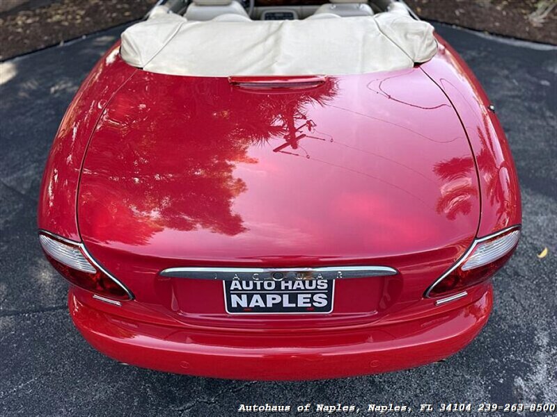 2005 Jaguar XK8 - Photo 23 - Naples, FL 34104