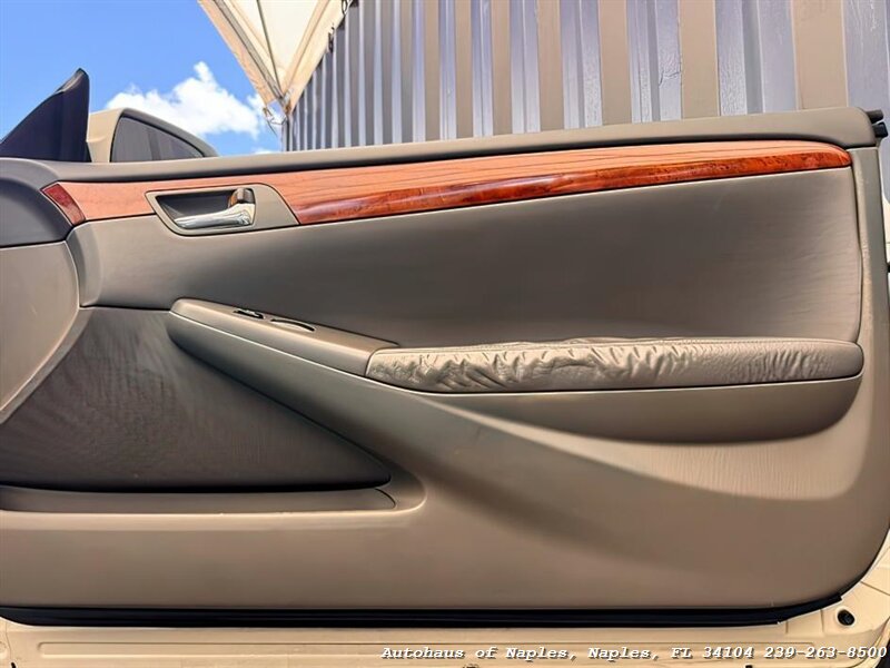 2006 Toyota Camry Solara SLE V6   - Photo 25 - Naples, FL 34104
