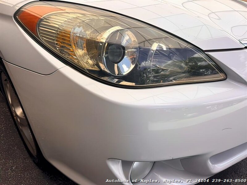 2006 Toyota Camry Solara SLE V6   - Photo 18 - Naples, FL 34104