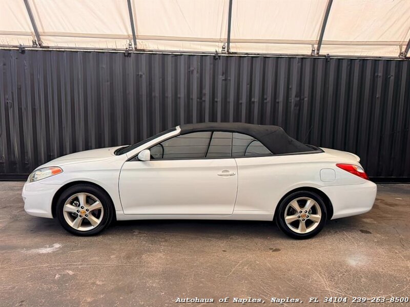 2006 Toyota Camry Solara SLE V6   - Photo 6 - Naples, FL 34104