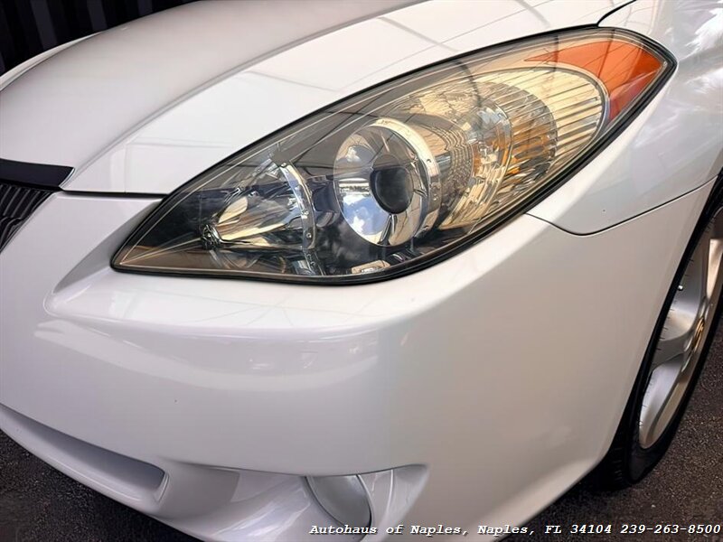 2006 Toyota Camry Solara SLE V6   - Photo 19 - Naples, FL 34104