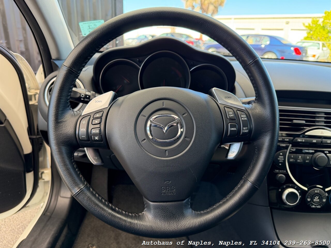 2005 Mazda RX-8   - Photo 41 - Naples, FL 34104