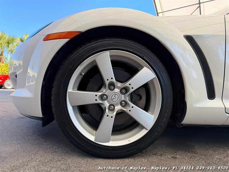 2005 Mazda RX-8   - Photo 19 - Naples, FL 34104