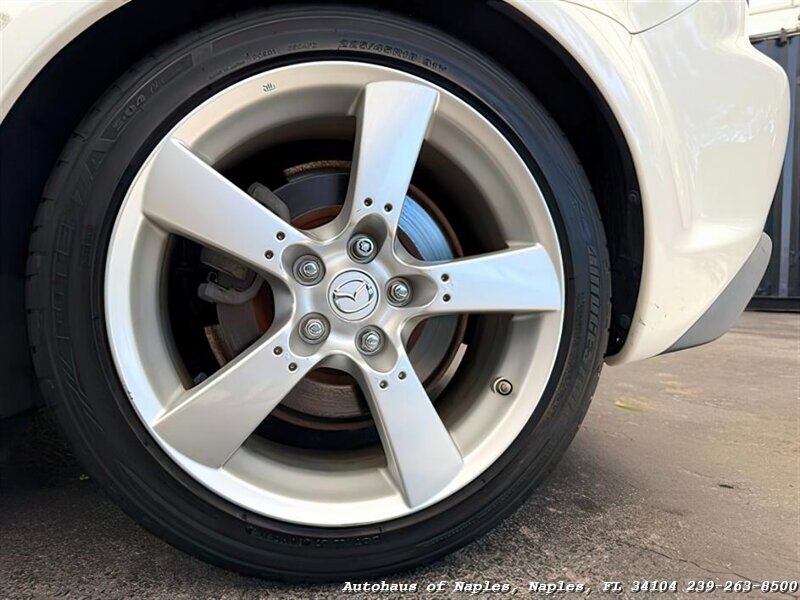2005 Mazda RX-8   - Photo 18 - Naples, FL 34104