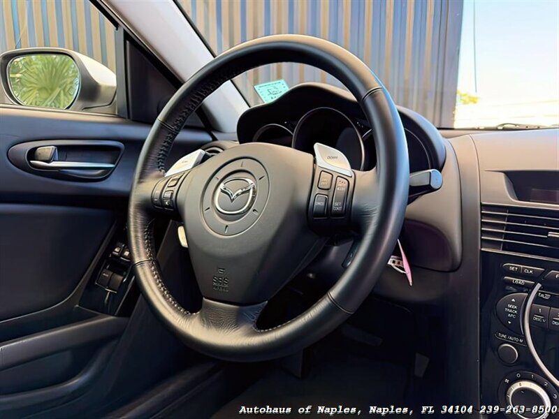 2005 Mazda RX-8   - Photo 44 - Naples, FL 34104