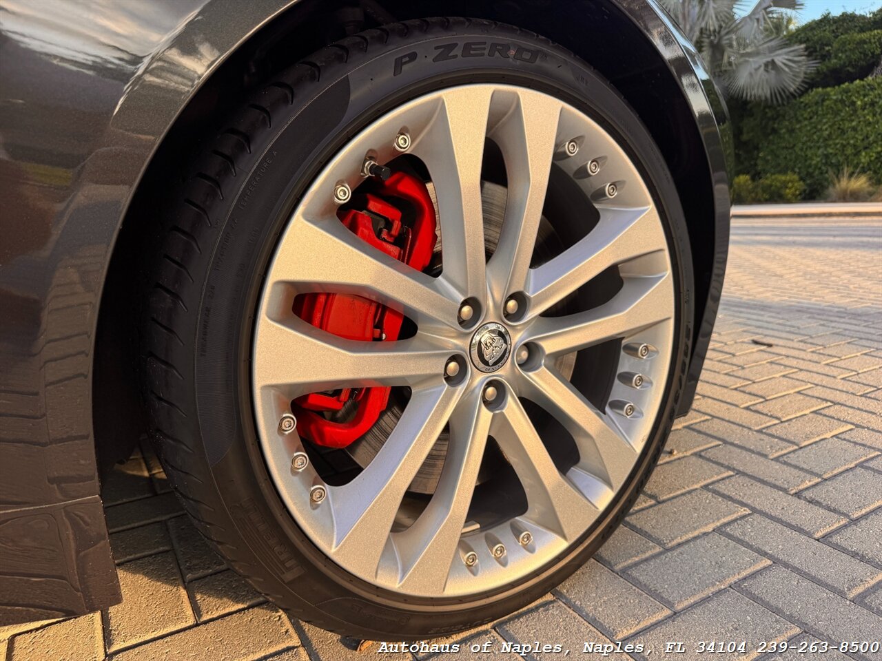 2014 Jaguar F-TYPE S - Photo 8 - Naples, FL 34104