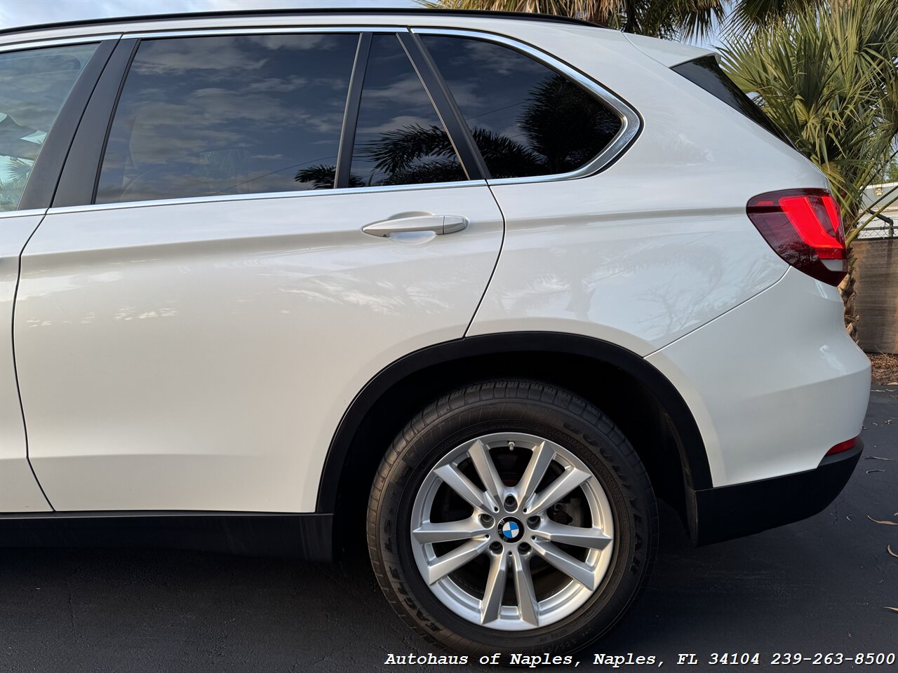 2015 BMW X5 xDrive35i - Photo 6 - Naples, FL 34104