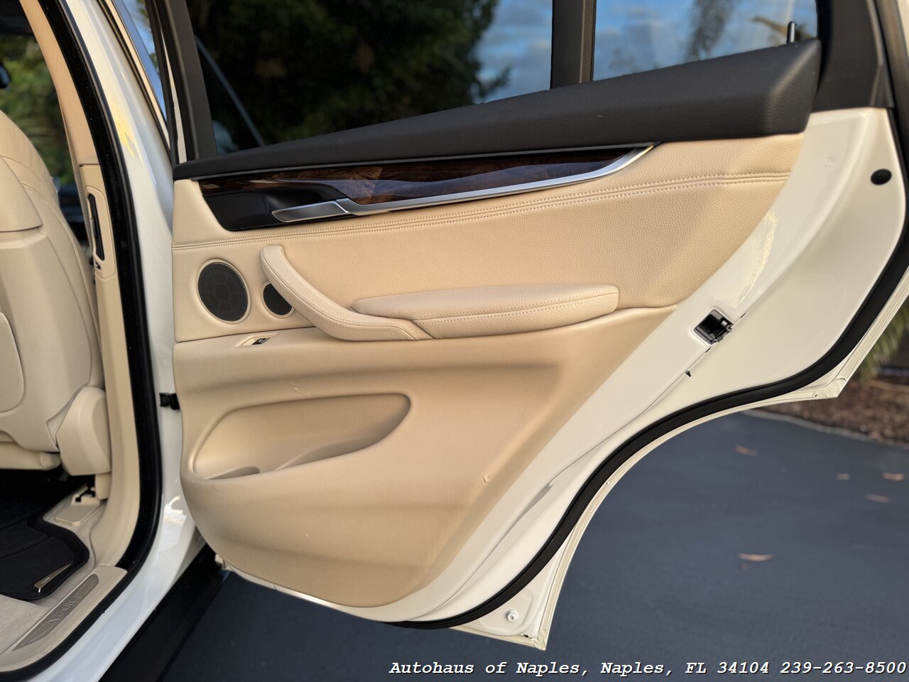 2015 BMW X5 xDrive35i - Photo 43 - Naples, FL 34104