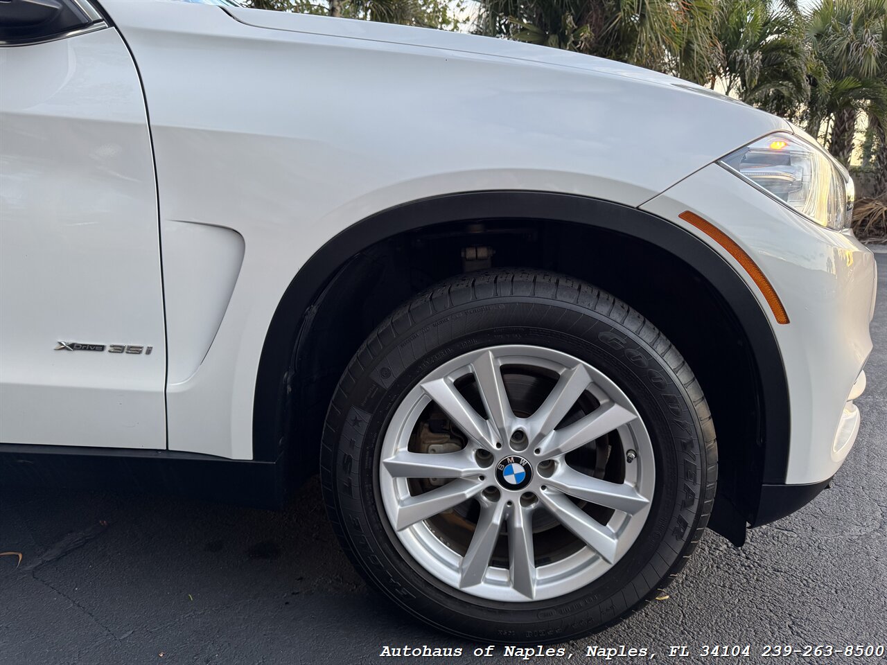 2015 BMW X5 xDrive35i - Photo 8 - Naples, FL 34104