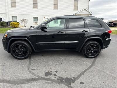 2018 Jeep Grand Cherokee Altitude  4x4 - Photo 10 - Hesston, PA 16647